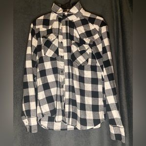 LEVI’S Black and White flannel: Size S Men. Great condition worn twice.